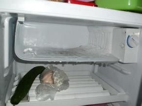 冰箱冷藏室结冰怎么办,教你一招快速解决
